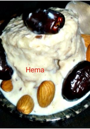 A picture of Dates and nuts kulfi.