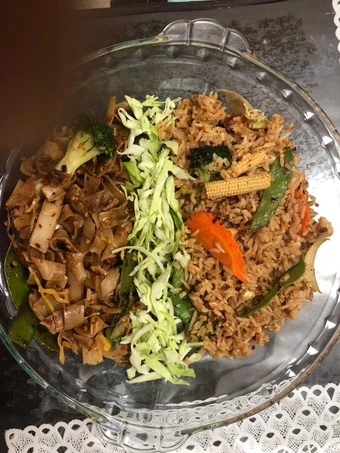 Easy Steps to Make Recipe Thai crazy noodles with fried rice that is So Delicious, Appealing}