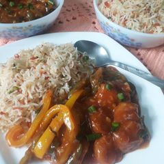 A picture of Chilli prawn n chicken.
