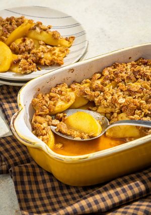 A picture of Apple crisp.