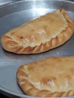 صورة لوصفة عيش باللحمه او السجق