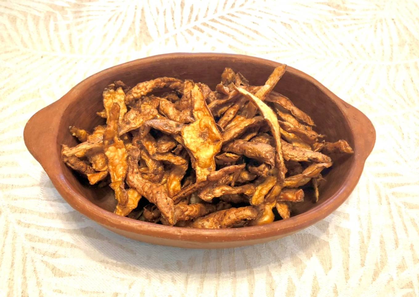 Chips saludables de cáscaras de papa