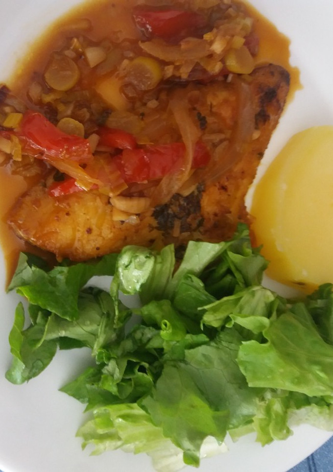 Una foto de Dorada en salsa de soja y naranja