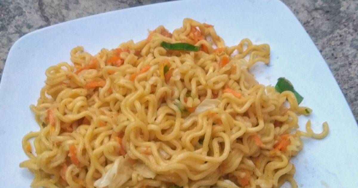 Resep Mie Goreng Simple Oleh Saluna Mahira - Cookpad