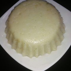 A picture of Tuwo shinkafa (new method).