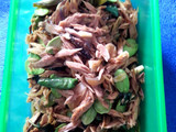 Tongkol suwir campur pete kemangi