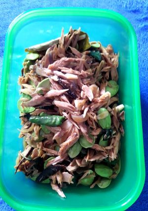 Foto resep Tongkol suwir campur pete kemangi
