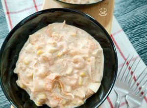 Foto principal de Ensaladilla de cangrejo y gambas