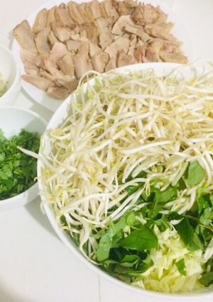 Hình của món Gỏi vịt.