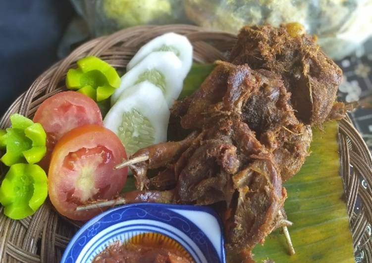 Bagaimana Menyiapkan Burung puyuh goreng🕊️, Enak Banget