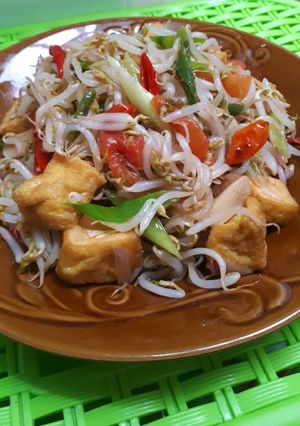 Foto resep Tauge Tumis Tahu ala Mama Abi