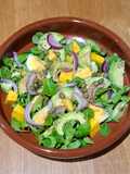 Ensalada de Espinacas y/o Canónigos con Huevo/Queso Burgos/Salmón Ahumado x