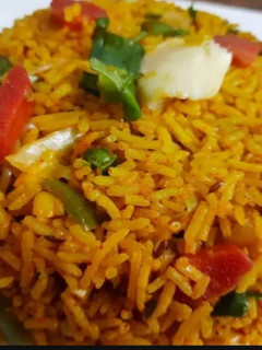 વેજ પુલાવ (Veg Pulao Recipe In Gujarati) રેસીપી મુખ્ય ફોટો