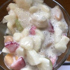 A picture of Creamy fruit chaat.