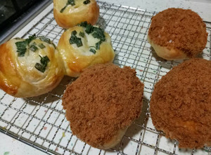 台式肉鬆麵包 的食譜成品照片
