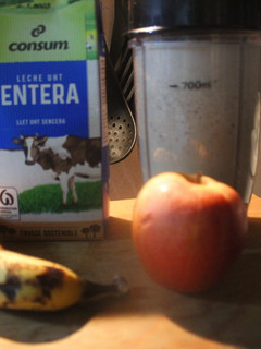 Una foto de Batido de manzana y plátano