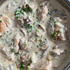 A picture of Shiitake Chicken Stroganoff.