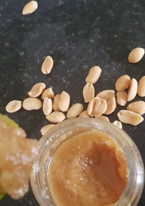 A picture of Home made peanut butter,.