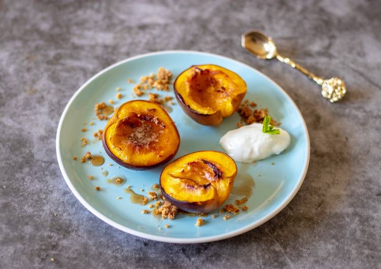 Roasted nectarines with ginger and honey crumble
