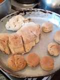 Rosca de chicharrones con Royal