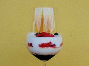 Una foto di mousse yogurt