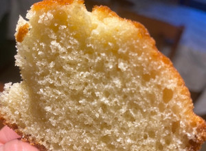 Una foto de Torta de vainilla súper fácil y esponjosa !!!