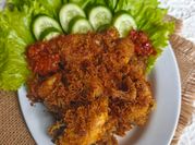 Gambar ayam serundeng kelapa bumbu marinasi