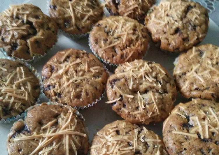 Bagaimana Menyiapkan Muffin Coklat Keju yang Sempurna
