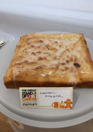 A picture of Lemon Drizzle cake.