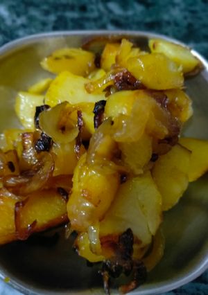 A picture of Simple aloo pyaz ki sabzi.