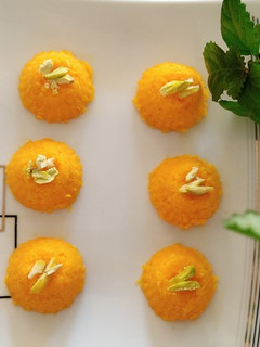 عکسی از دستور شیرینی هویج نارگیلی😋
