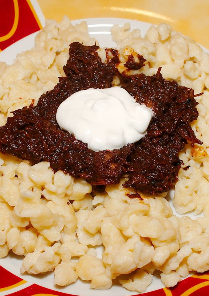 Vaddisznópörkölt bográcsban recept fotója