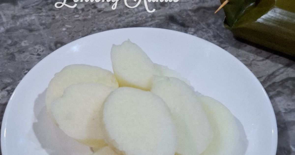 Lontong daun Kukus