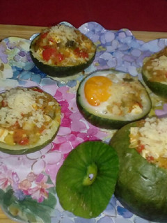 Una foto de Zapallitos rellenos vegetarianos y con proteína