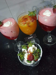 A picture of #Fresh #OrangesandStrawberryjuiceMix.