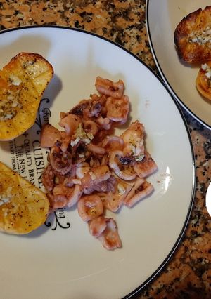 Foto principal de Calamar a la Plancha con Guarnición