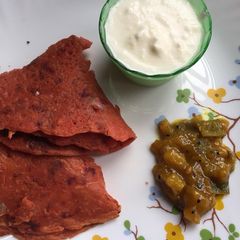 Besan aur beetroot ka cheela A picture of Besan aur beetroot ka cheela.