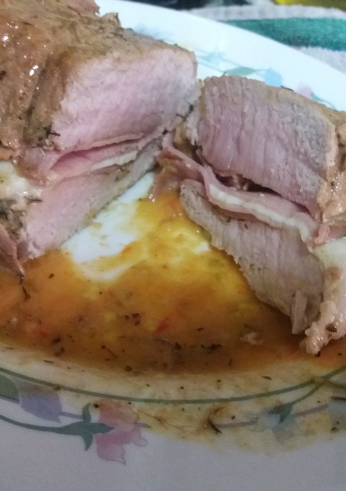 Una foto de Lomo relleno de lacón y queso semicurado (a mi manera) 👨🏽‍🍳😉