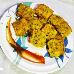 A picture of Masala French Toast.