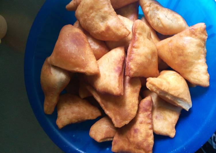 Simple Way to Prepare Speedy Mandazi anytime snack