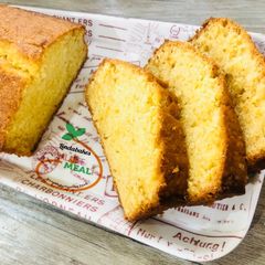 A picture of Cream Cheese Pound Cake.