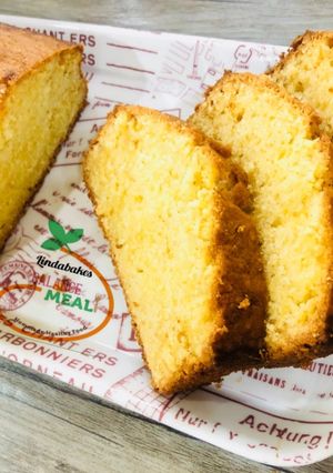 A picture of Cream Cheese Pound Cake.
