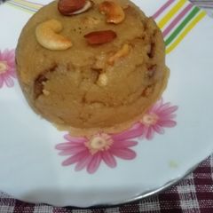 A picture of Makhandi Halwa.