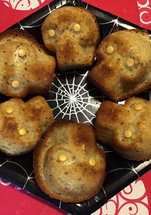 Une photo de Petits gâteaux skull au citron et graines de pavot