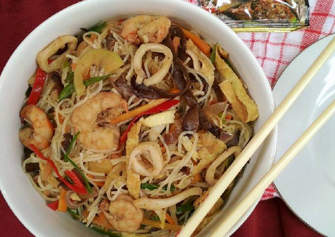 Japchae Korean Seafood