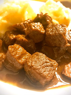 Szarvaspörkölt recept fotója