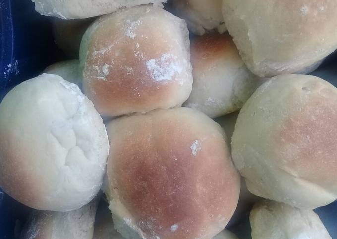 Bread rolls