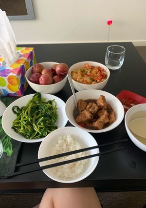 Hình của món Cơm nhà số 9.