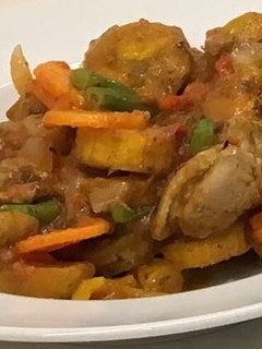 A picture of Poulet DG du Cameroun.