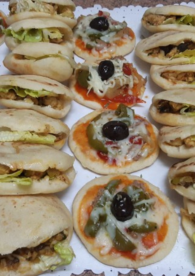 Una foto de El ftour de ramadán/batbot y mini pizza